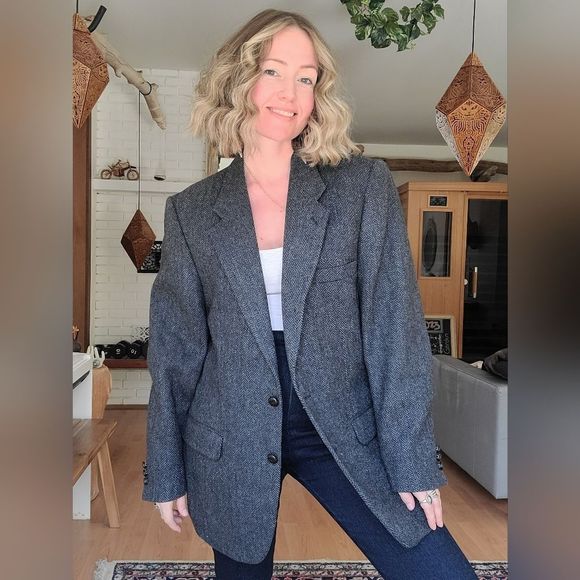Vintage Gray Blazer - Picture 7 of 10